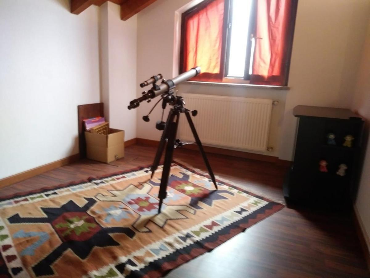 Casa Vacanza Il Glicine Casale Corte Cerro Экстерьер фото